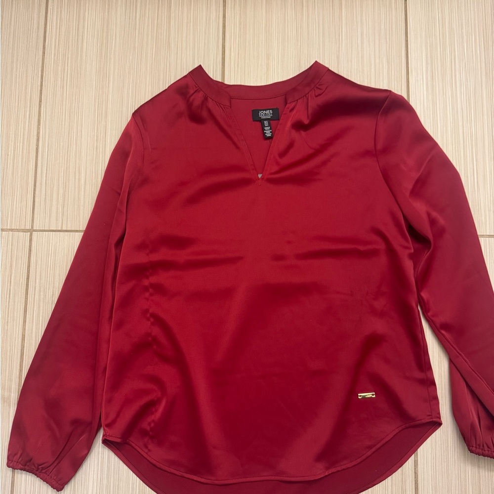 Jones New York Women's Burgundy Satin V-Neck Long Sleeve Blouse
